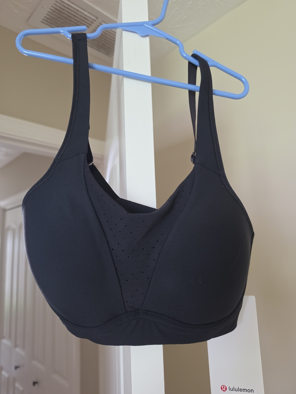 Lululemon Black Run Times Sports Bra 32D